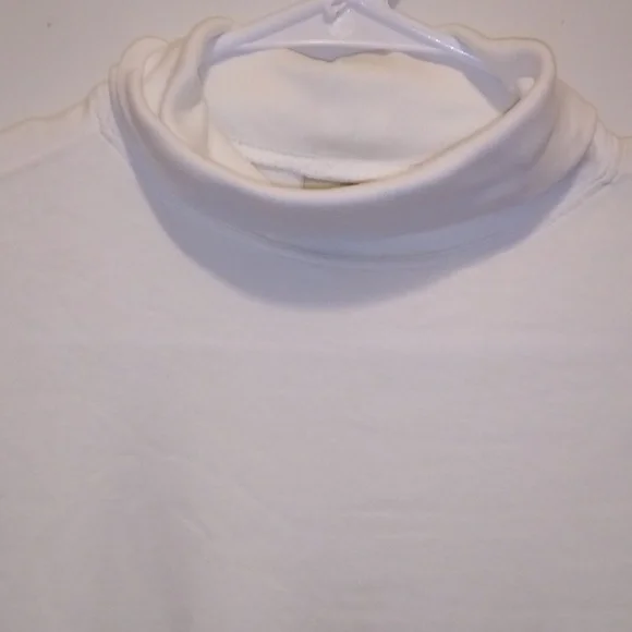 LL Bean White Long Sleeve Shirt - Size Small - Picture 3 of 7